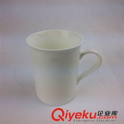 广州锦陶陶瓷实业 专业供应新骨瓷空白杯胎与可定制LOGO陶瓷马克杯